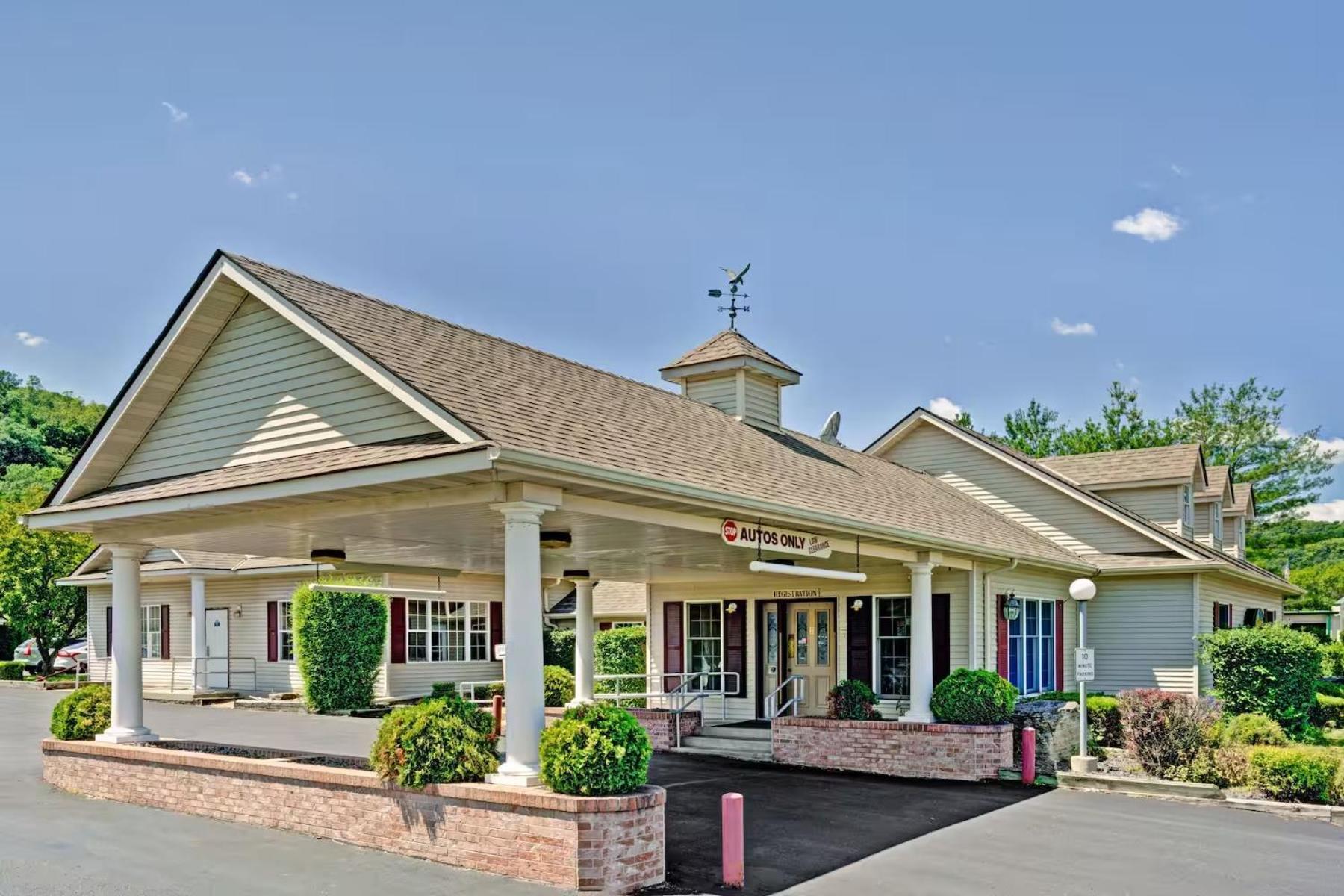 Travelodge By Wyndham Red Wing Esterno foto
