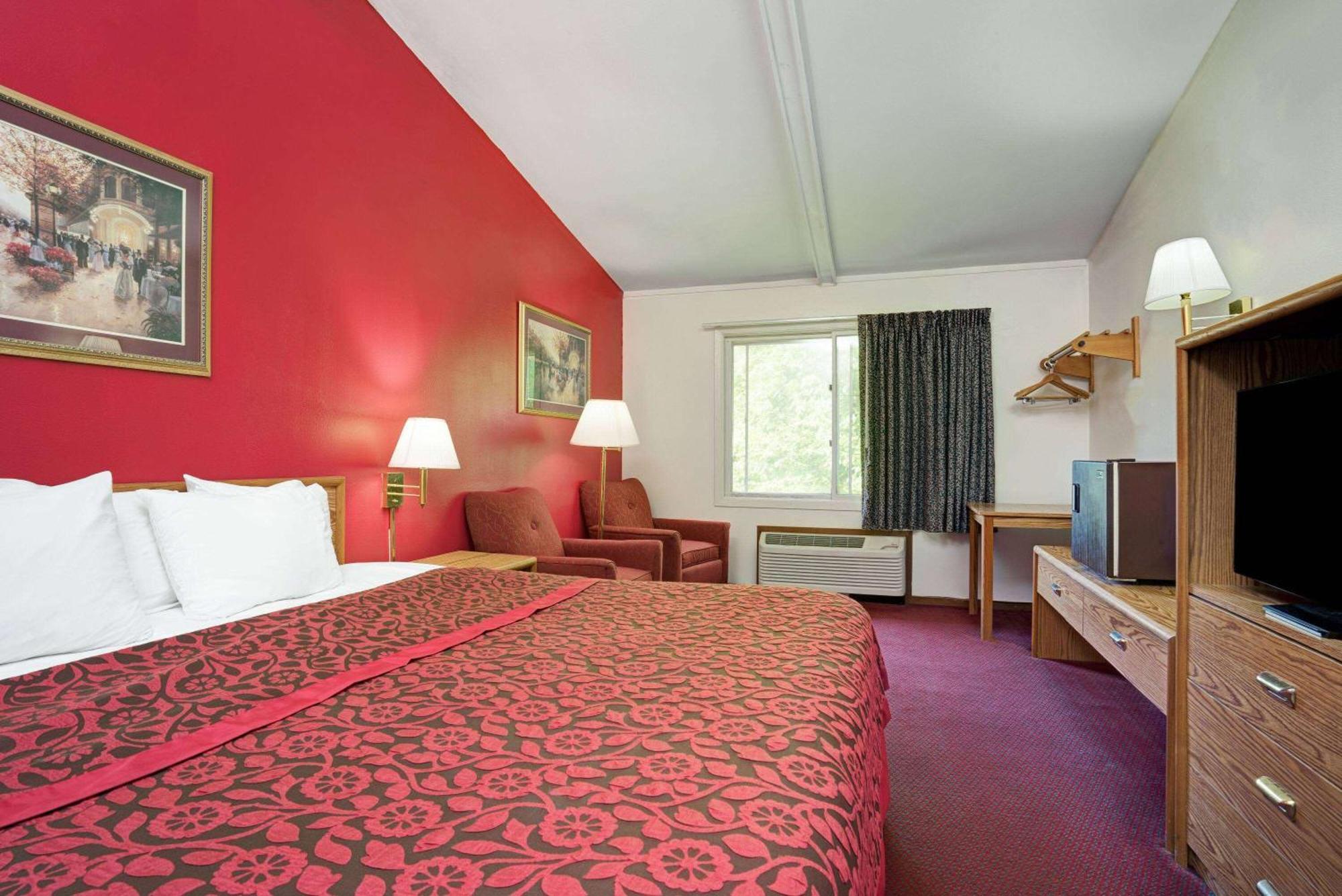 Travelodge By Wyndham Red Wing Esterno foto